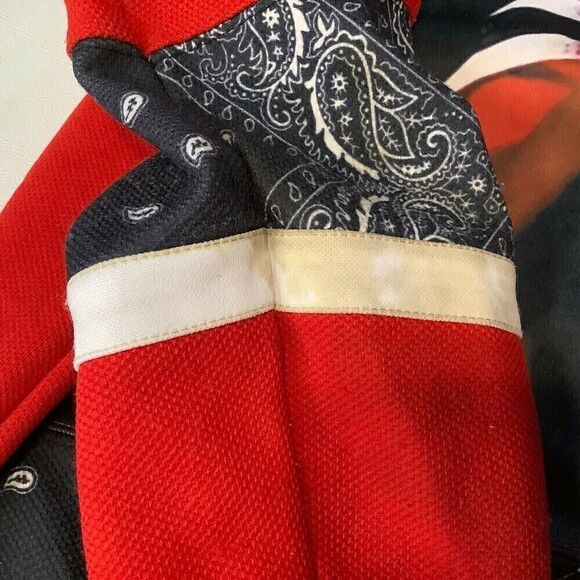 Post Game Large Biggie Smalls Red Black Hockey Jersey 92 Notorous B.I.G Wallace - Picture 11 of 12
